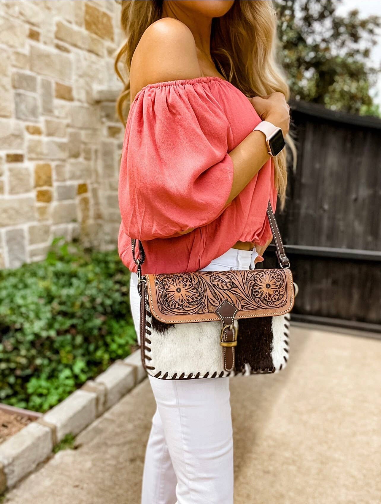 Shelby Western Cowhide Crossbody – The Perfect Blend of Style & Function